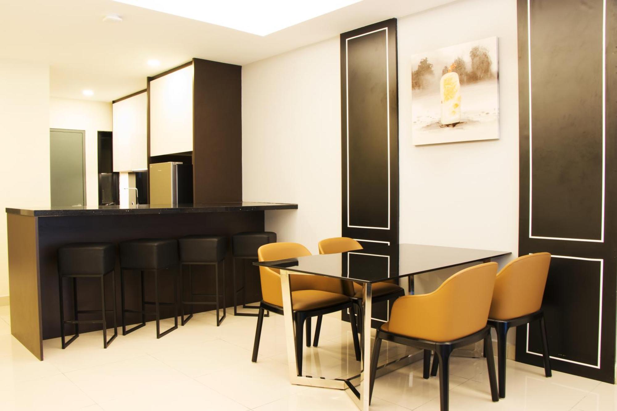 Grand Ion Delemen Hotel Genting Highlands Exterior photo A typical kitchen in a serviced apartment