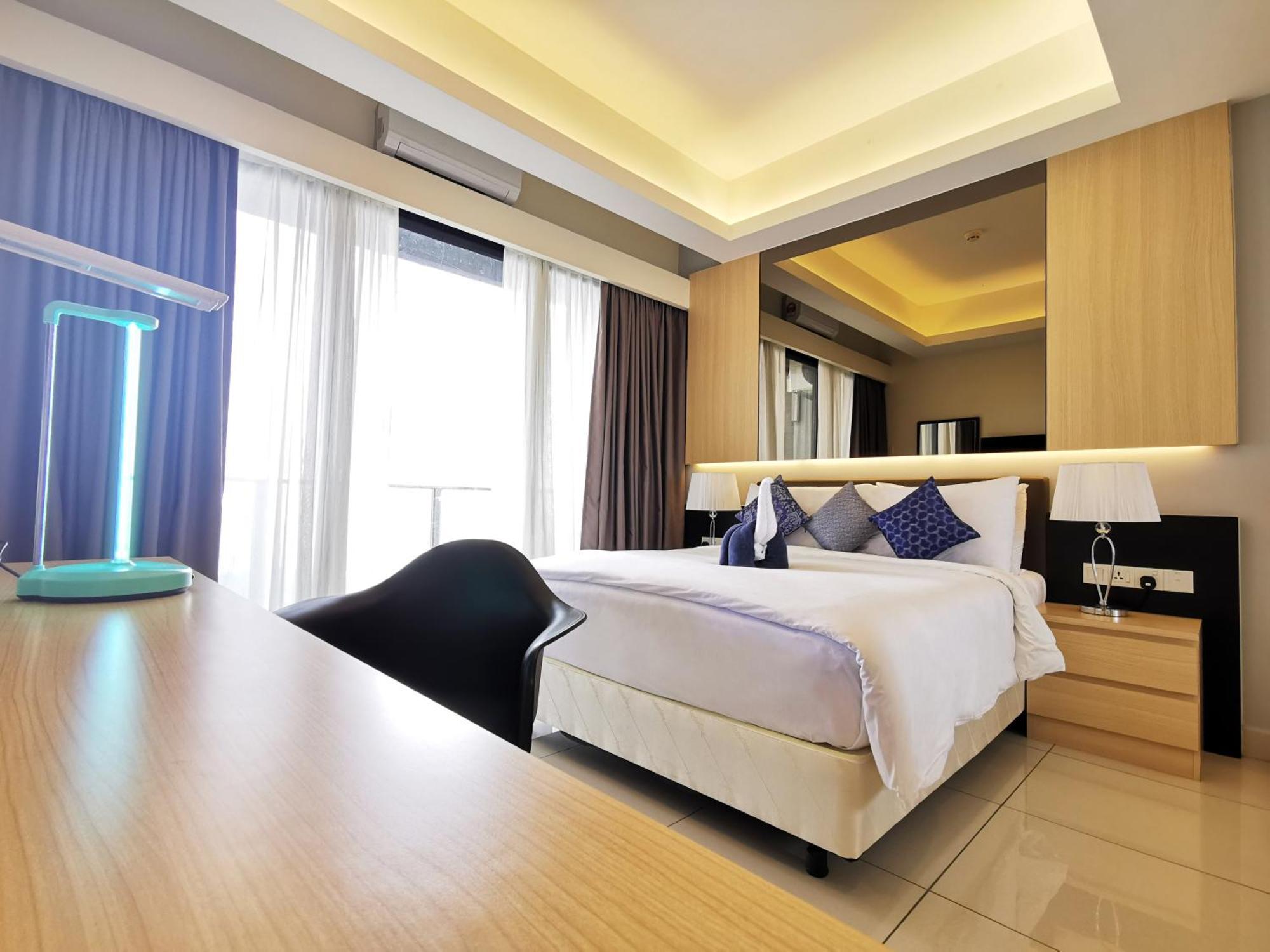 Grand Ion Delemen Hotel Genting Highlands Exterior photo A bedroom with a UV-C lamp